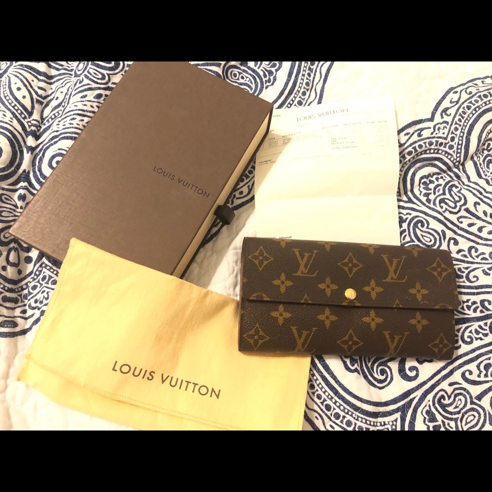 Louis Vuitton Sarah wallet